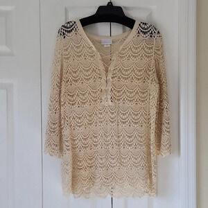 New York & Company Crochet Top M half Lace up front  scalloped edges‎